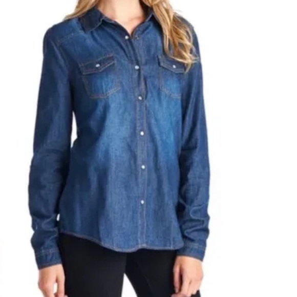 Ci Sono Chambray Snap Pearl Button Down Top - Picture 1 of 6
